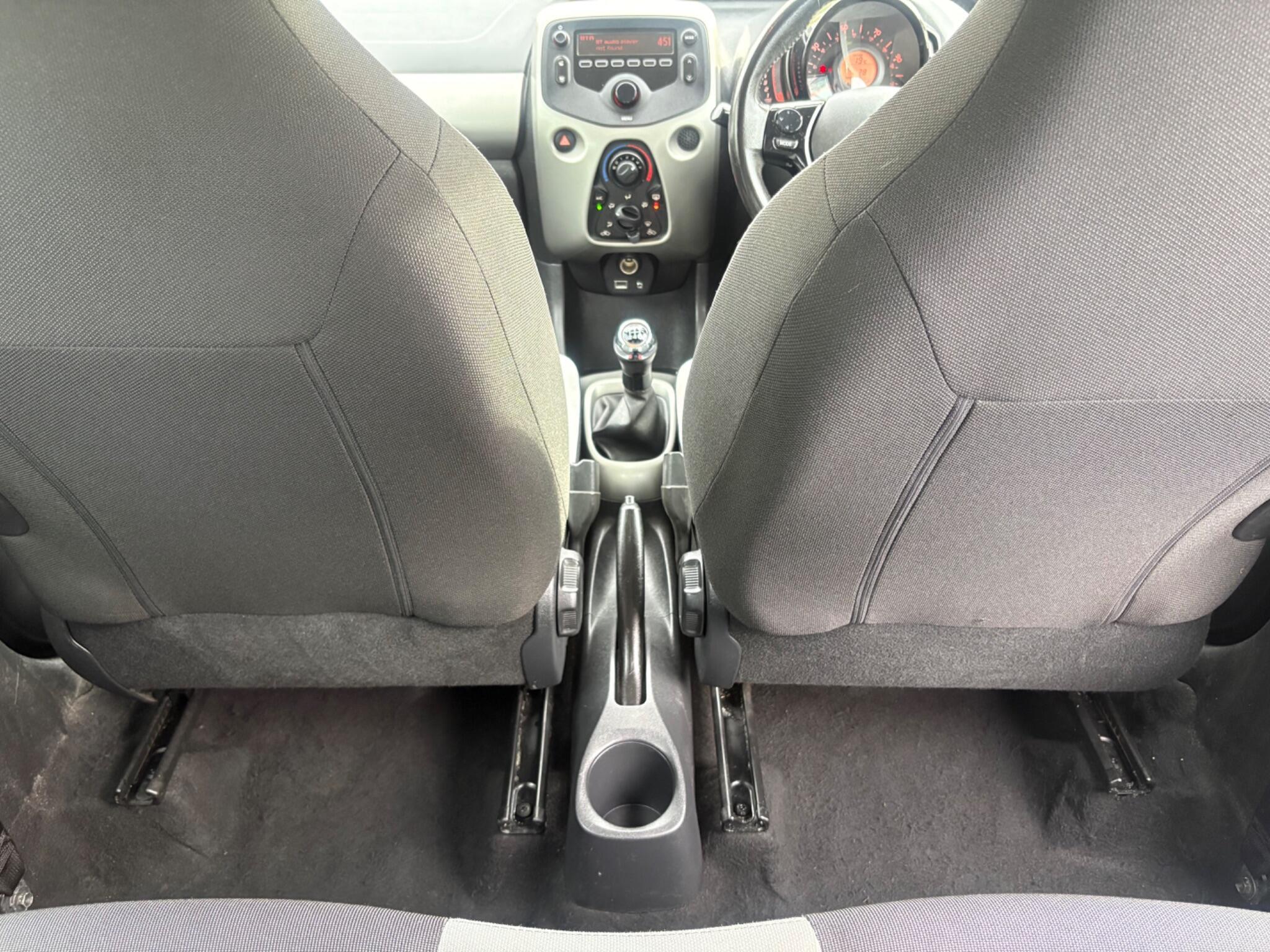 Toyota Aygo - Image 32