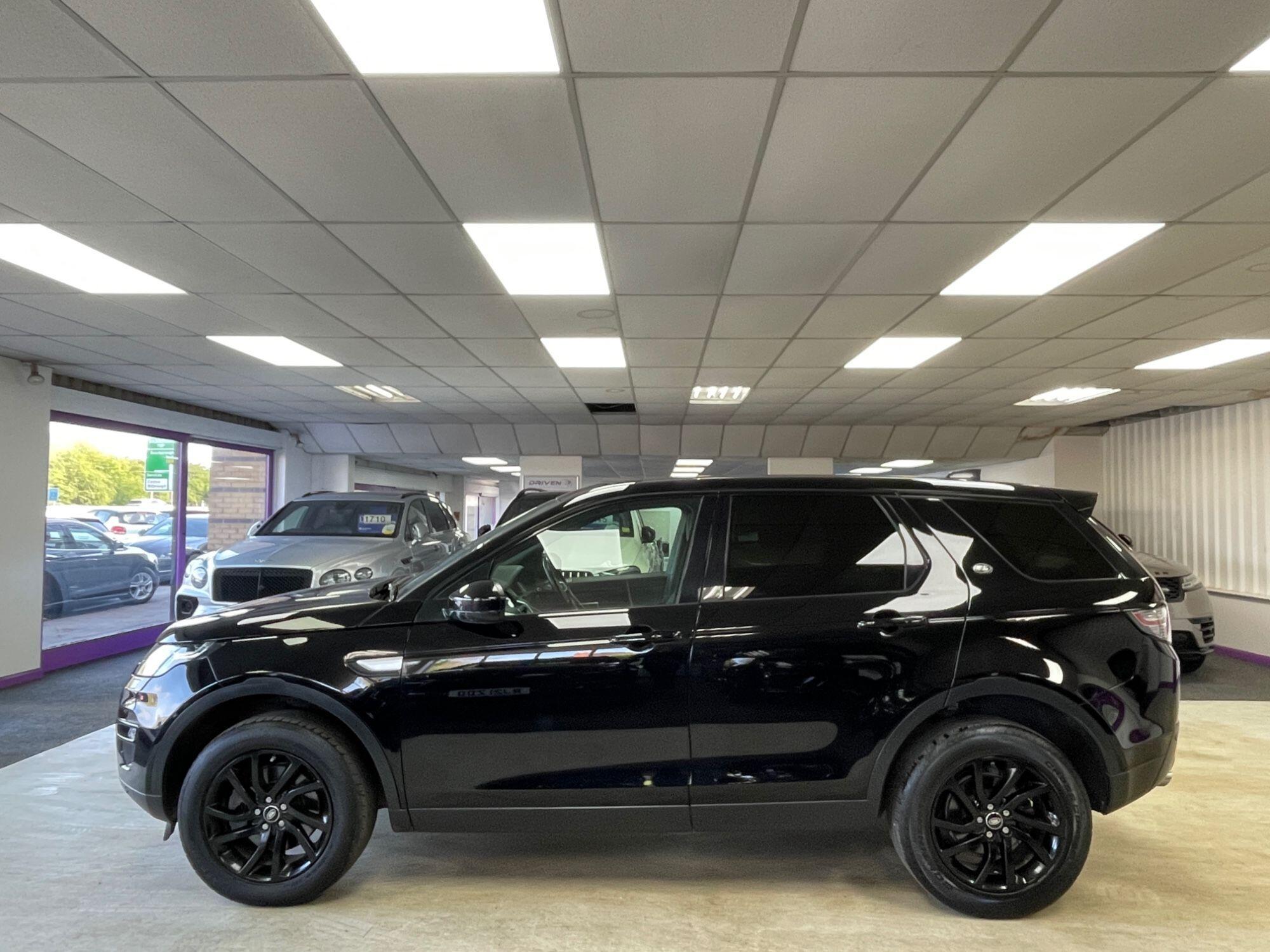 Land Rover DISCOVERY SPORT - Image 13