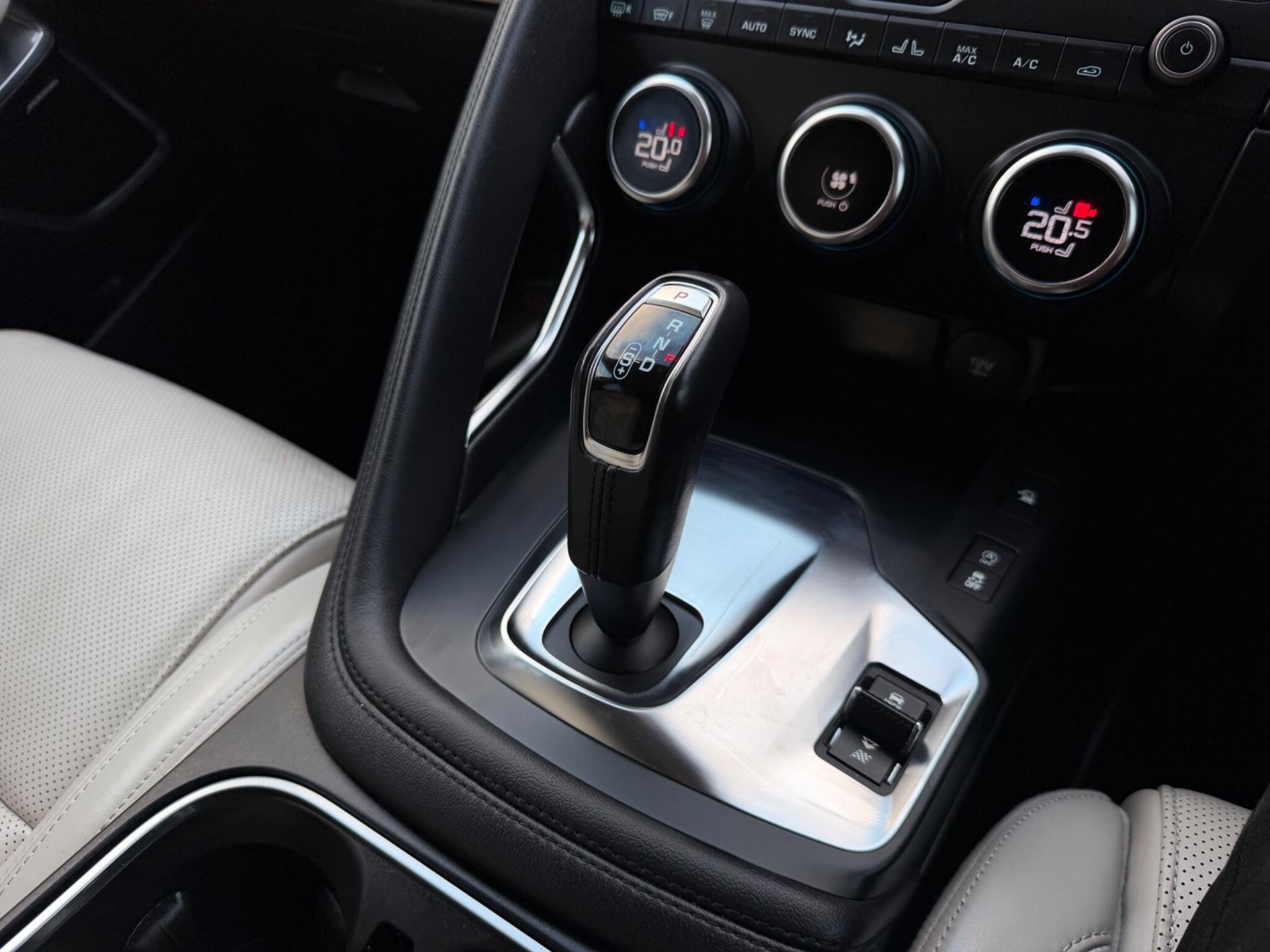 Jaguar E-Pace - Image 73