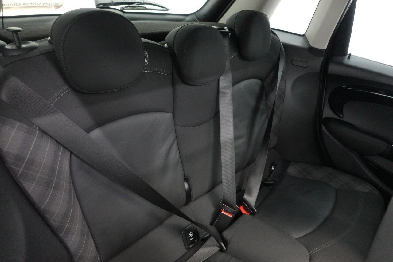 MINI Hatch - Image 18