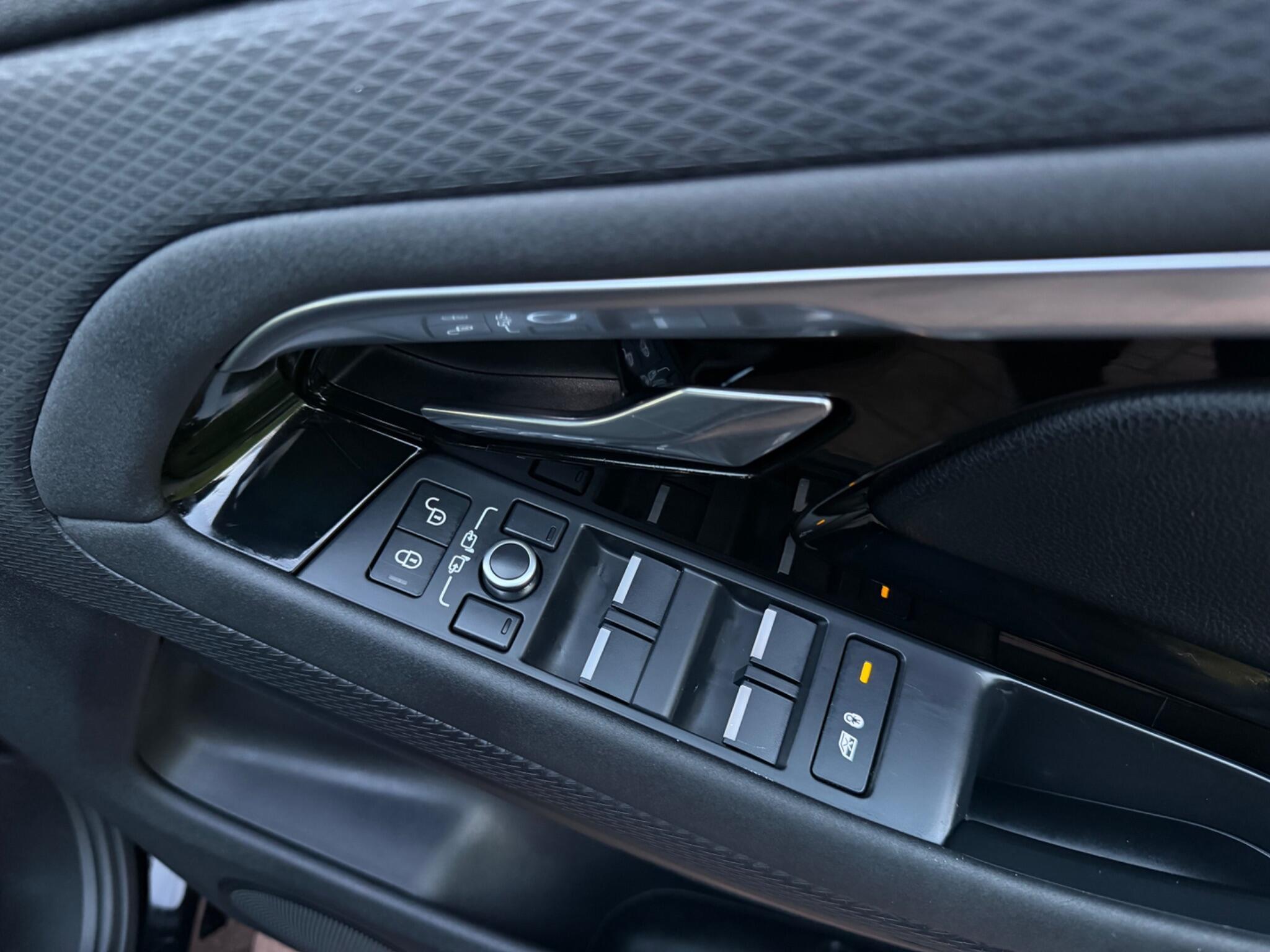 Land Rover Range Rover Evoque - Image 44