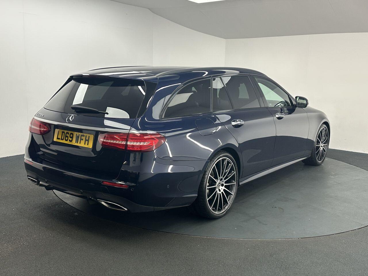 Mercedes-benz E-CLASS - Image 10