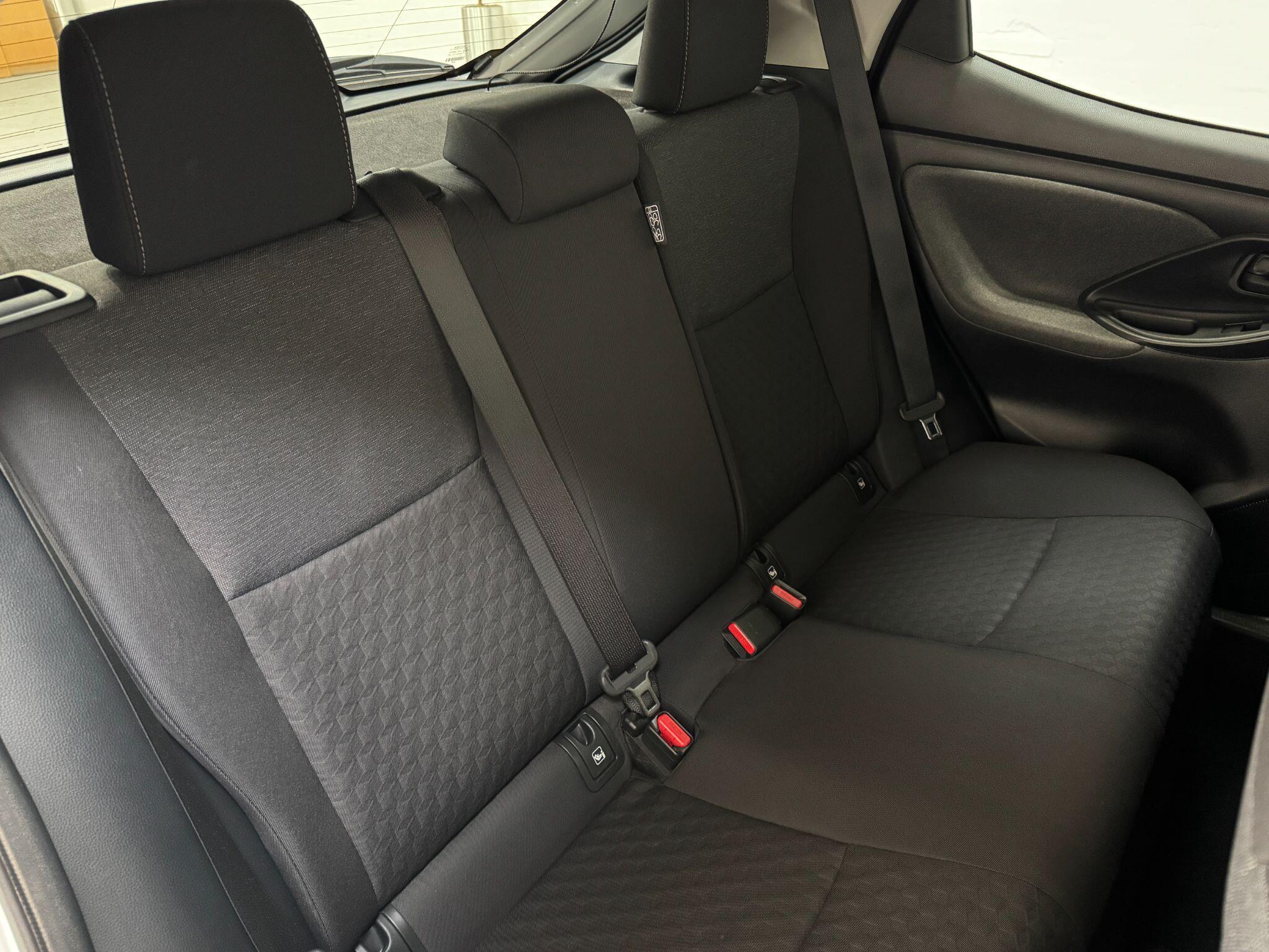 Toyota Yaris - Image 44