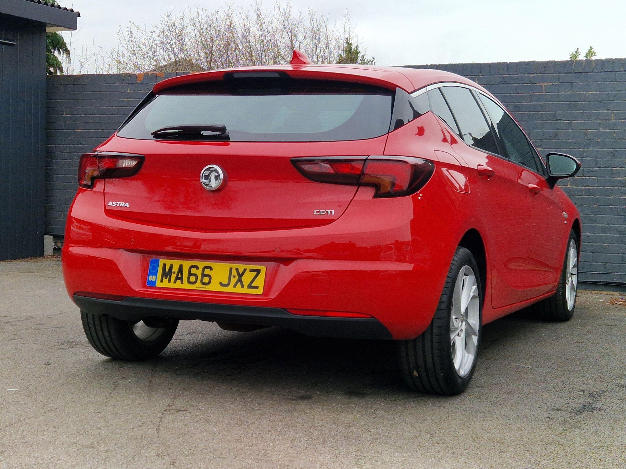 Vauxhall Astra - Image 25