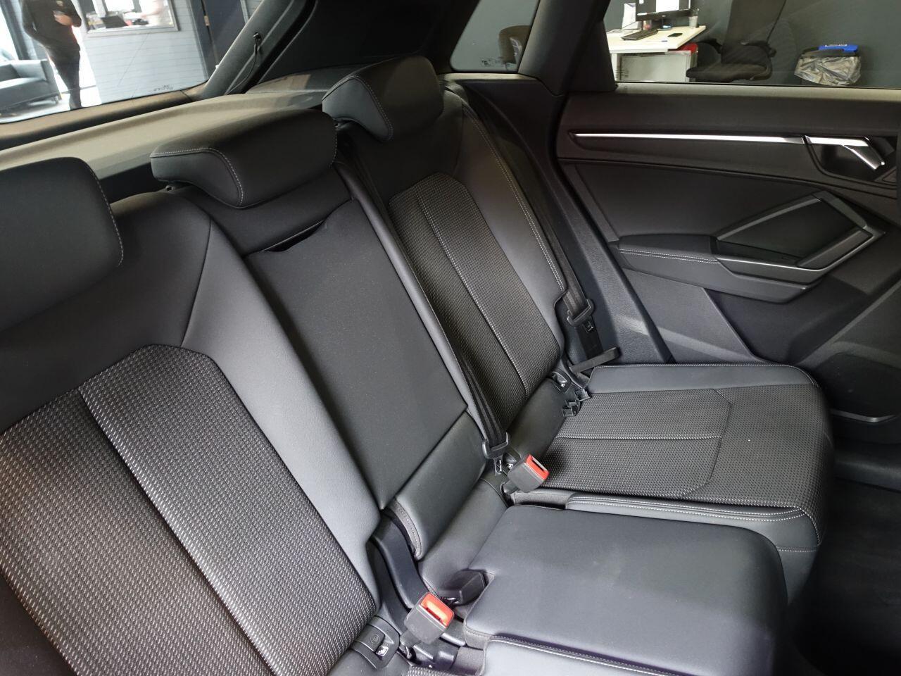 Audi Q3 - Image 14
