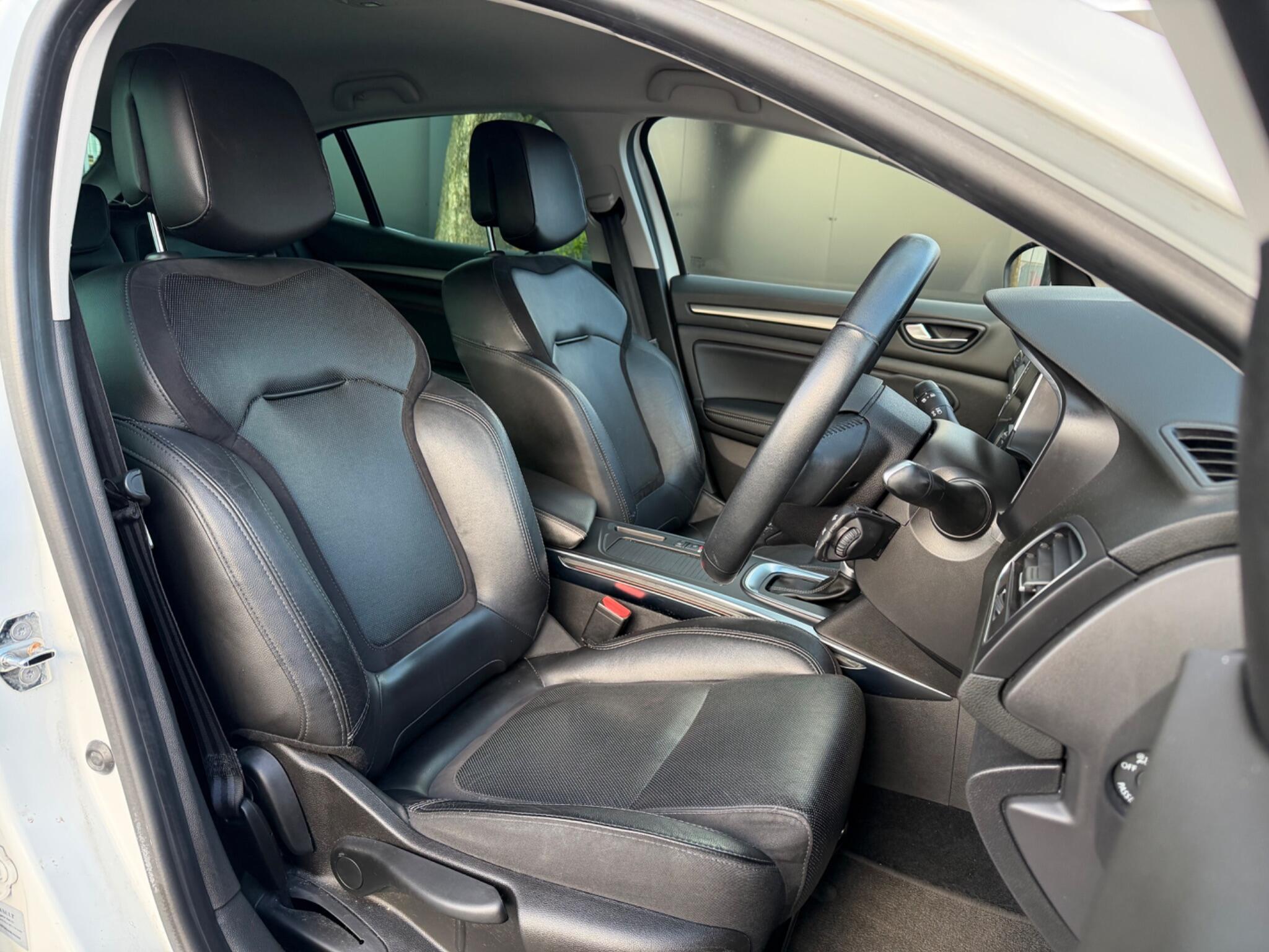 Renault Megane - Image 17