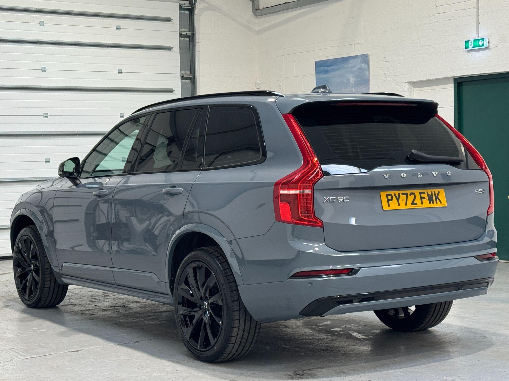 Volvo XC90 - Image 18