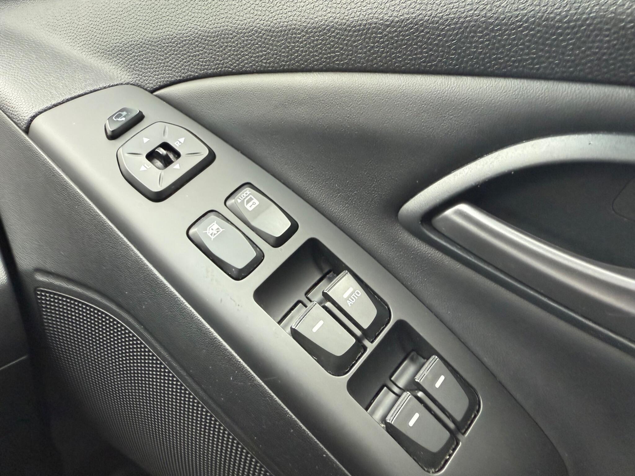 Hyundai ix35 - Image 20