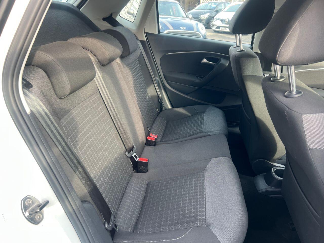 Volkswagen Polo - Image 40