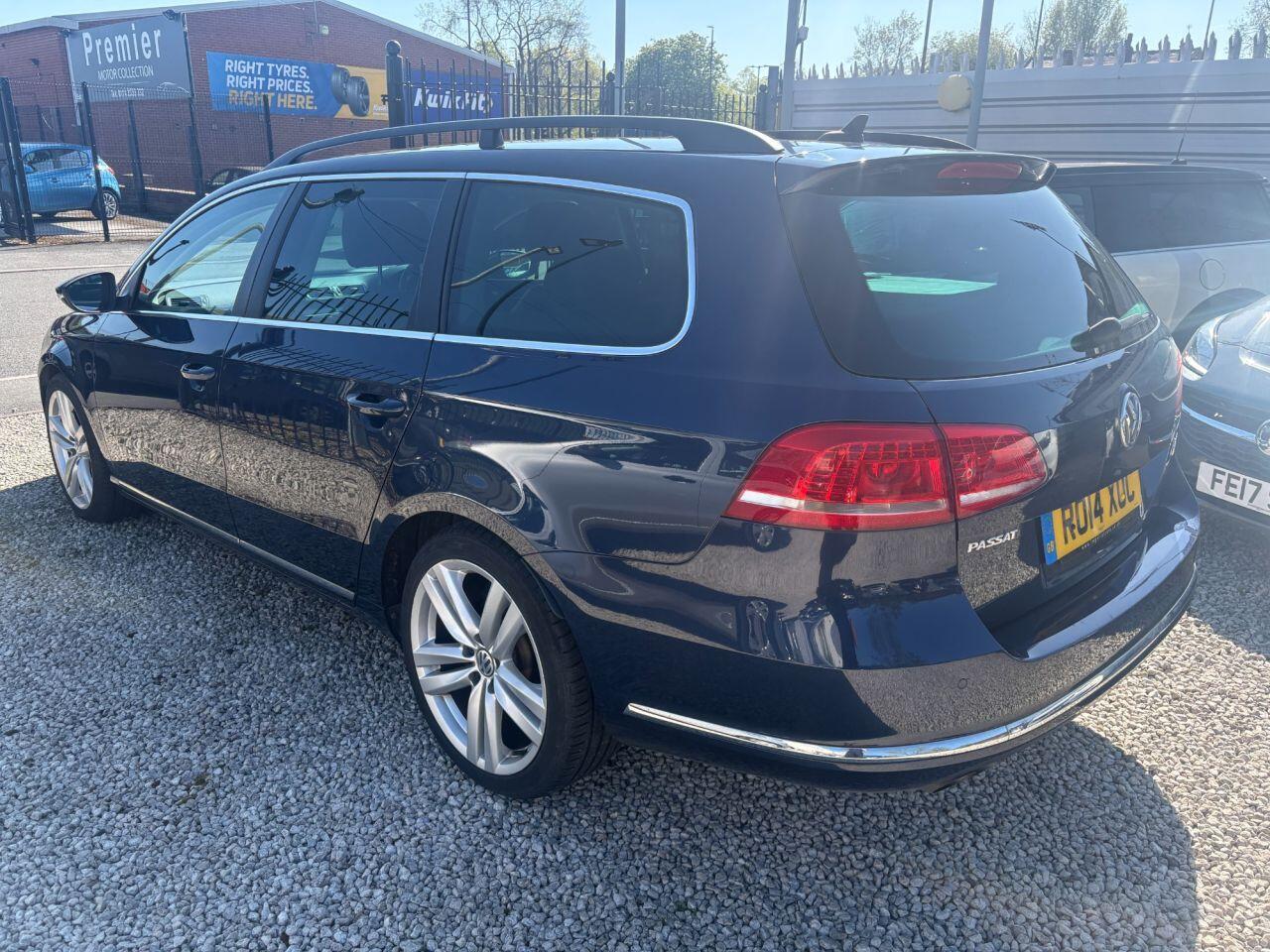 Volkswagen Passat - Image 4