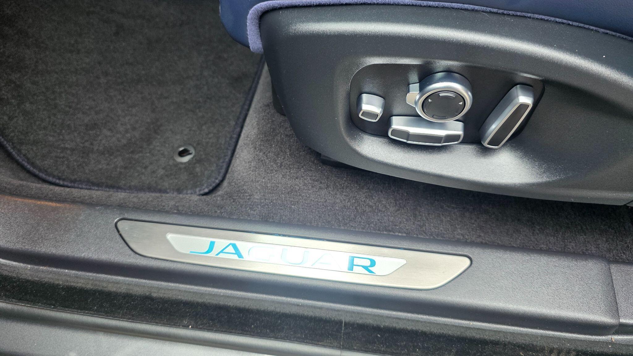 Jaguar E-Pace - Image 41