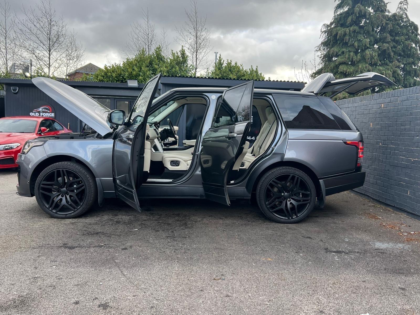 Land Rover Range Rover - Image 15