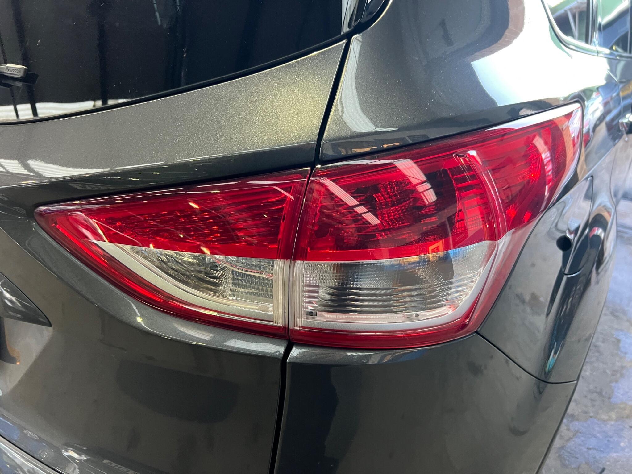 Ford Kuga - Image 27