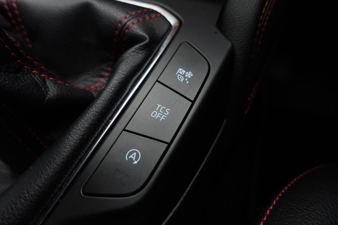 Ford Focus - Image 45