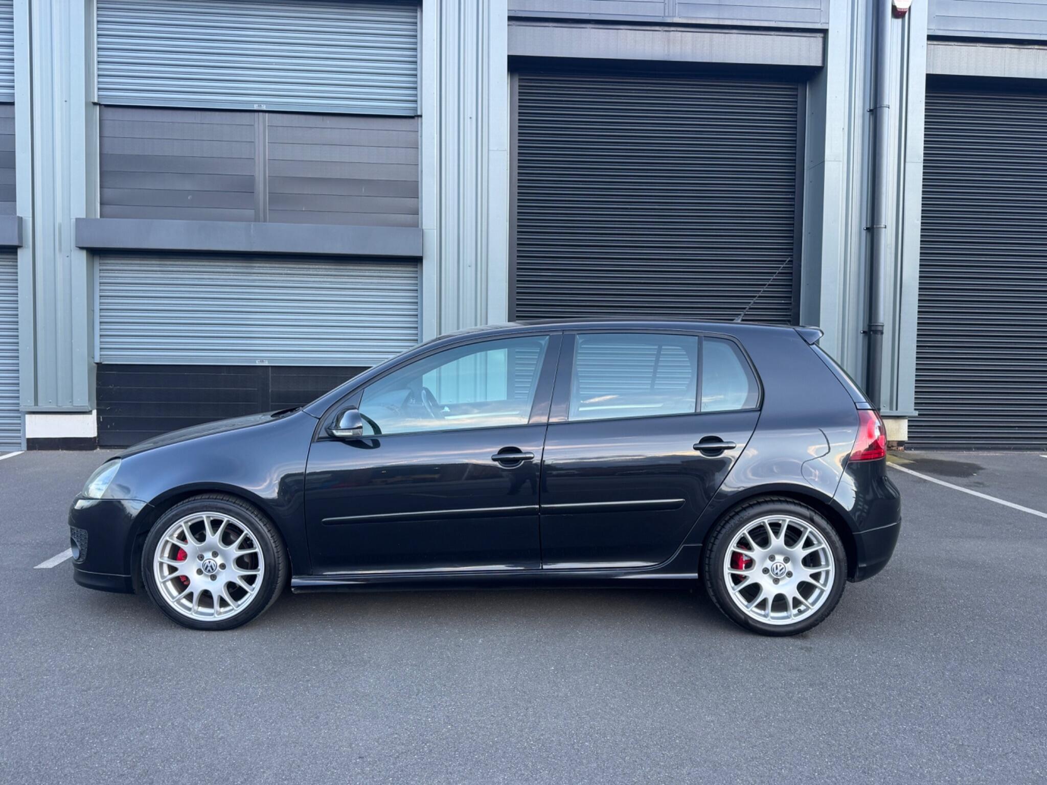 Volkswagen Golf - Image 4