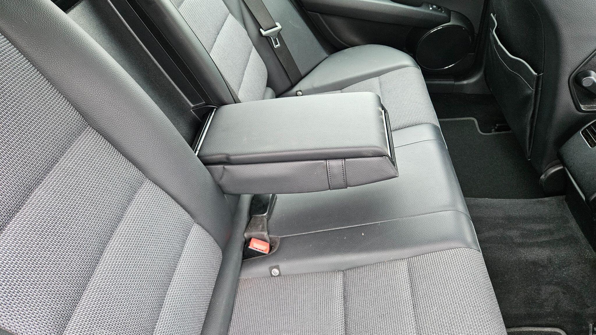 Mercedes C Class - Image 40