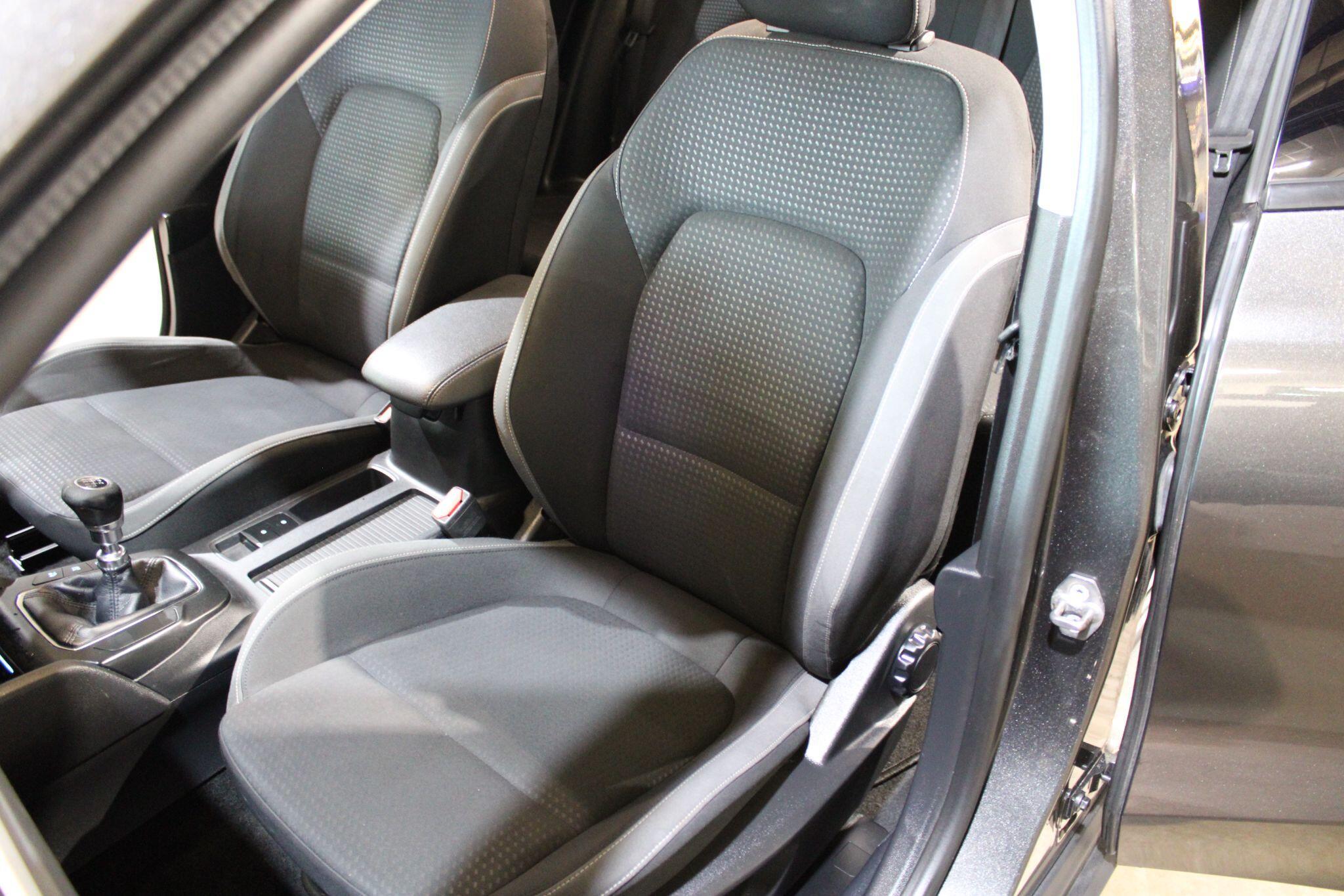 Ford Focus - Image 4
