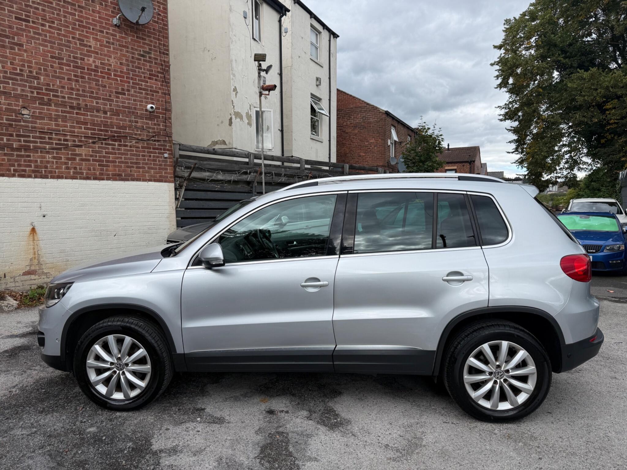 Volkswagen Tiguan - Image 4