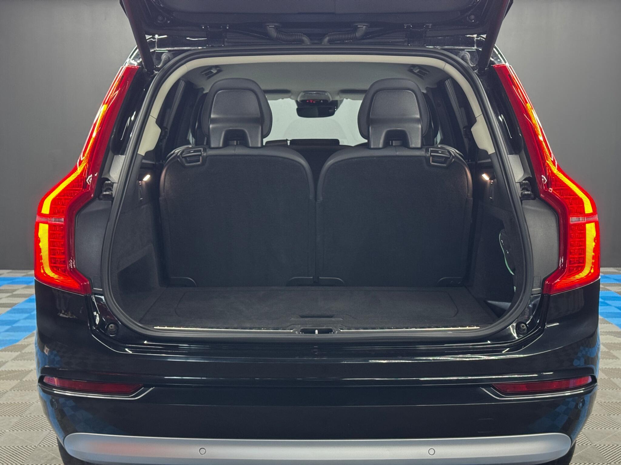 Volvo XC90 - Image 39