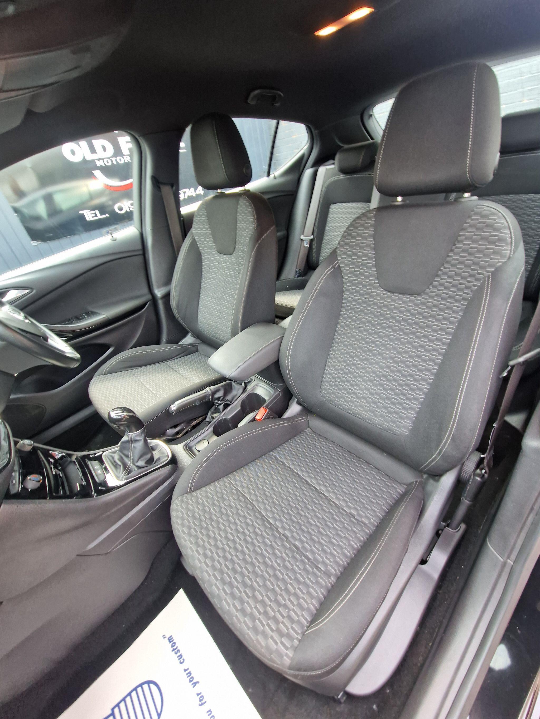 Vauxhall Astra - Image 37