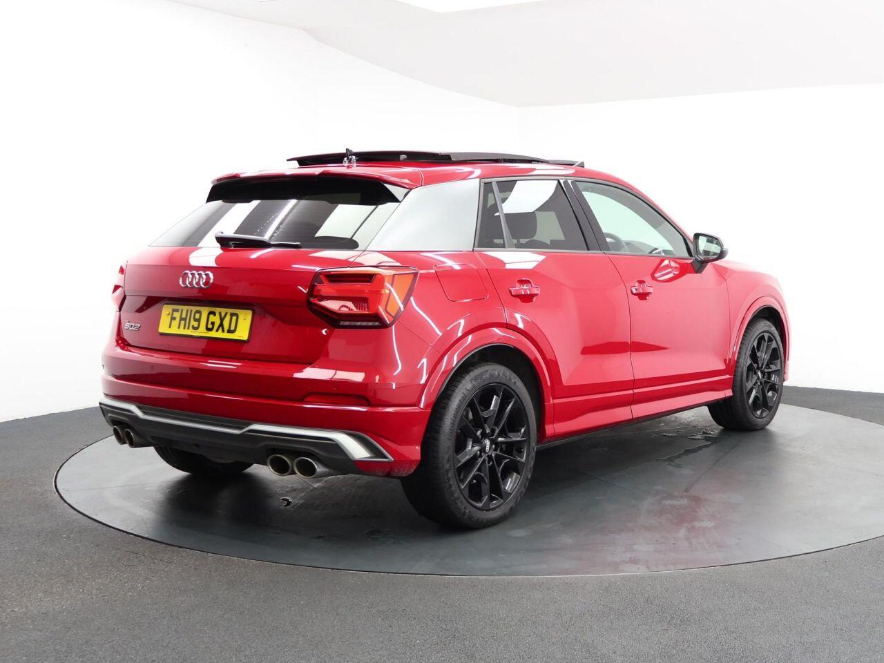 Audi SQ2 - Image 12