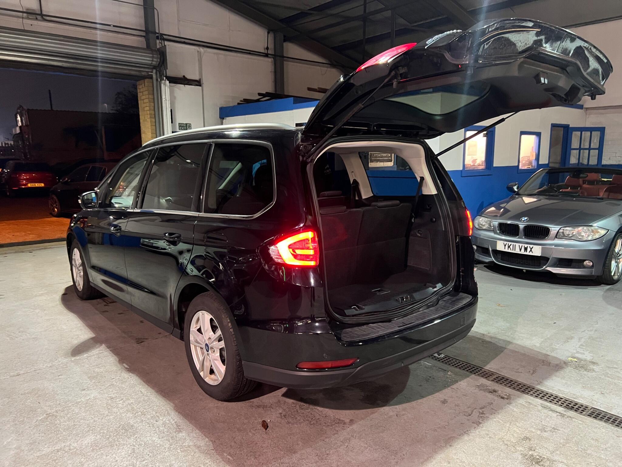 Ford Galaxy - Image 20