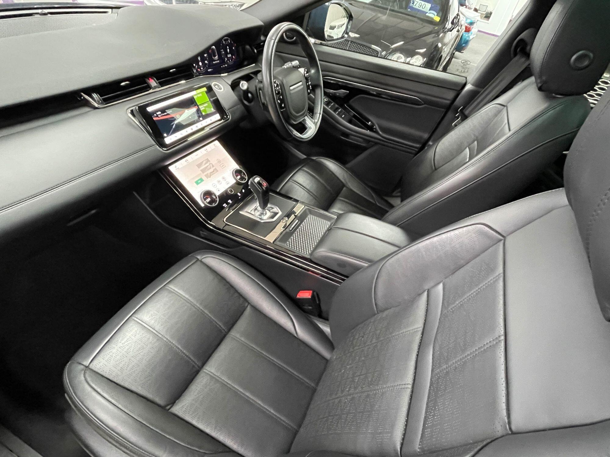 Land Rover Range Rover Evoque - Image 30