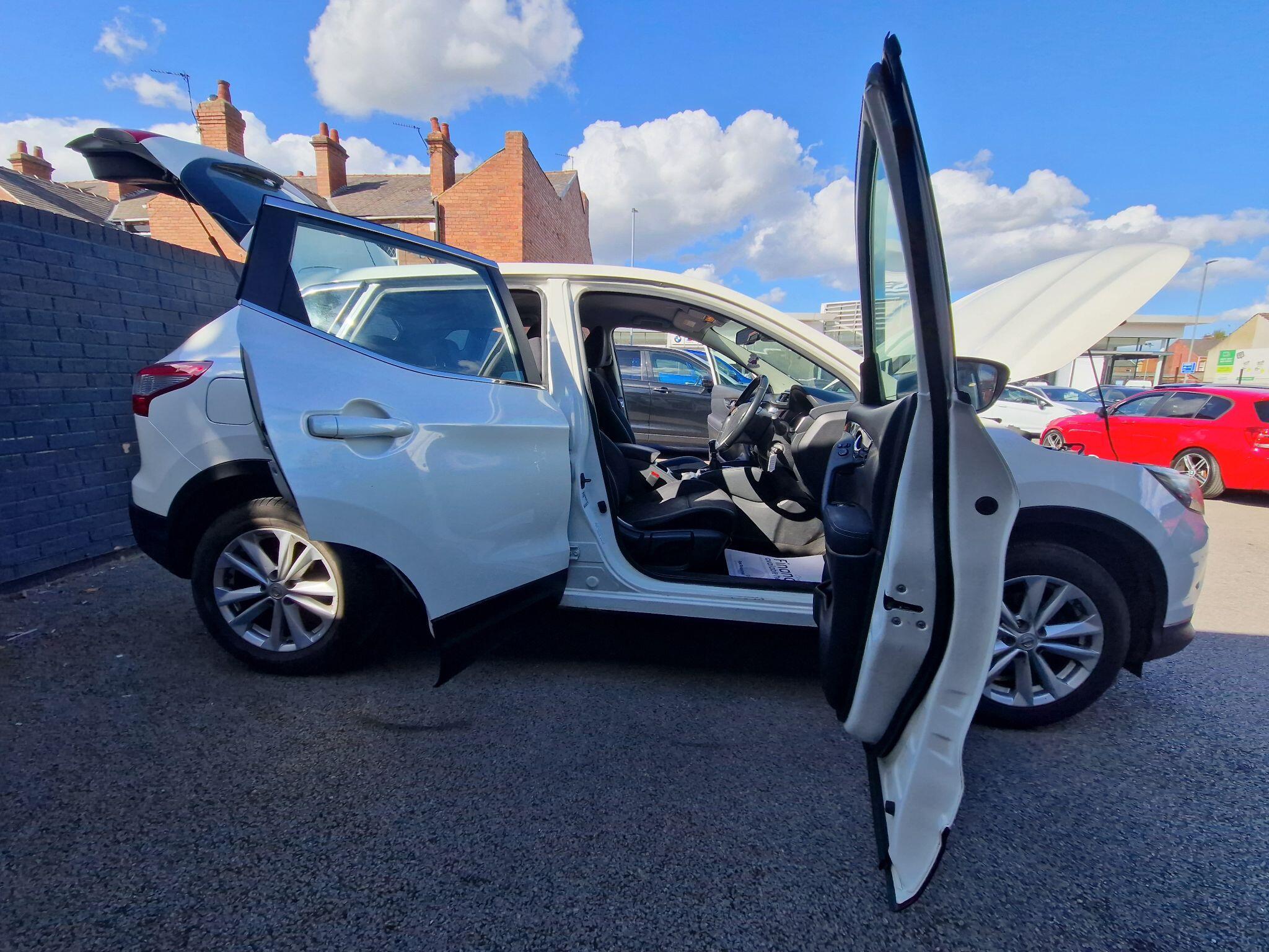 Nissan Qashqai - Image 21