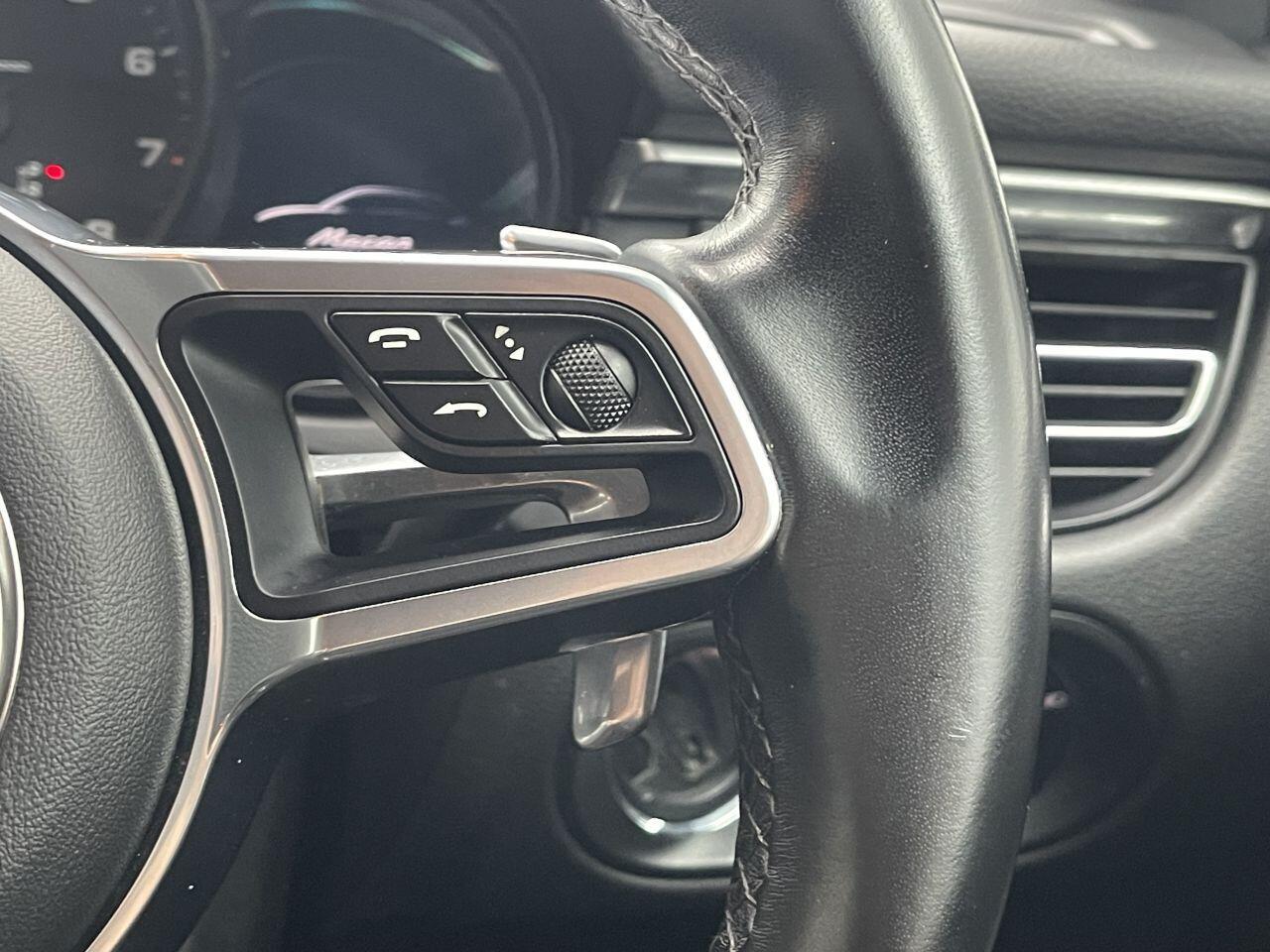 Porsche Macan - Image 39