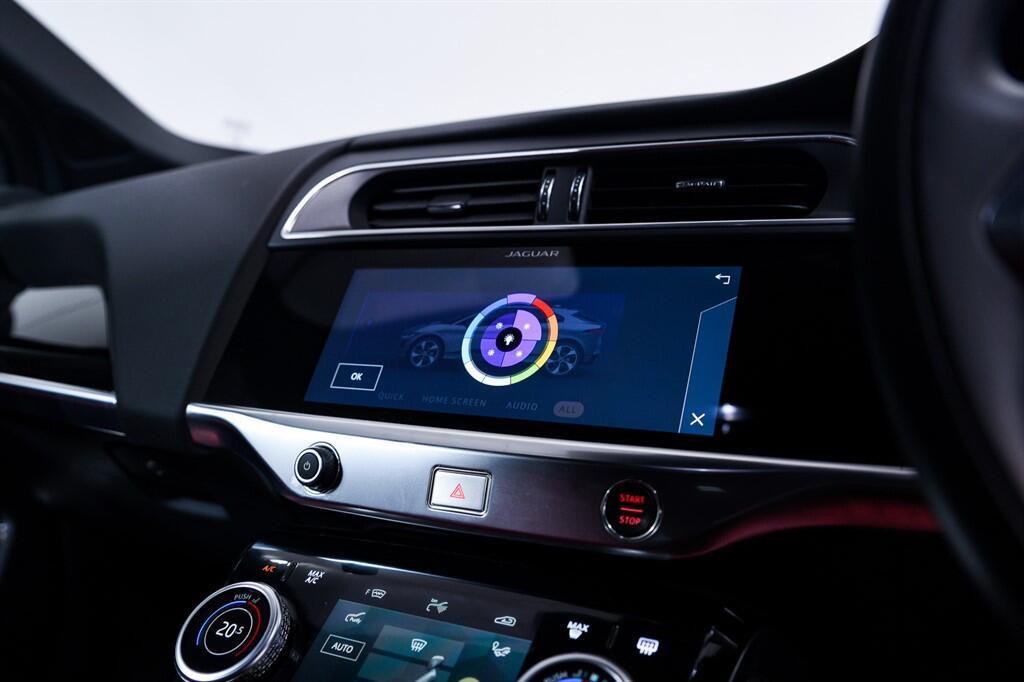 Jaguar I-Pace - Image 26
