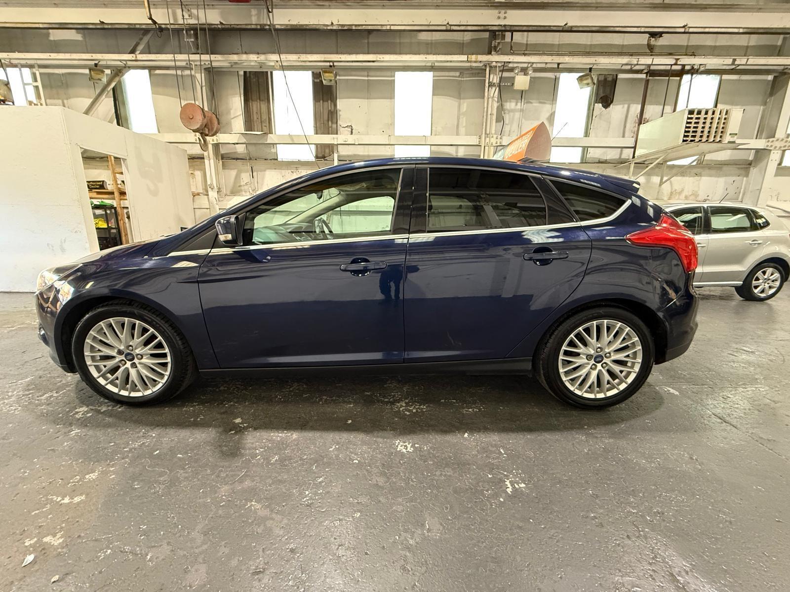 Ford Focus - Image 10