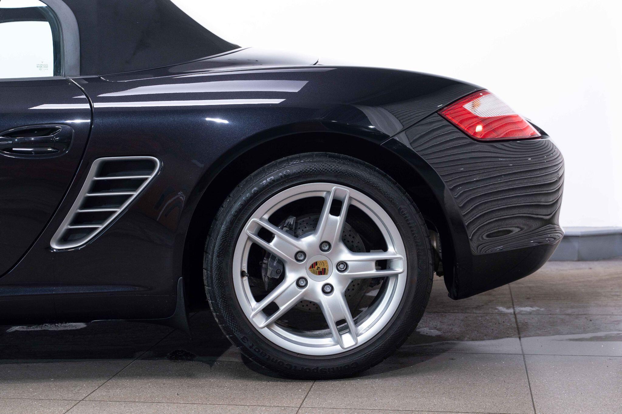 Porsche Boxster - Image 21