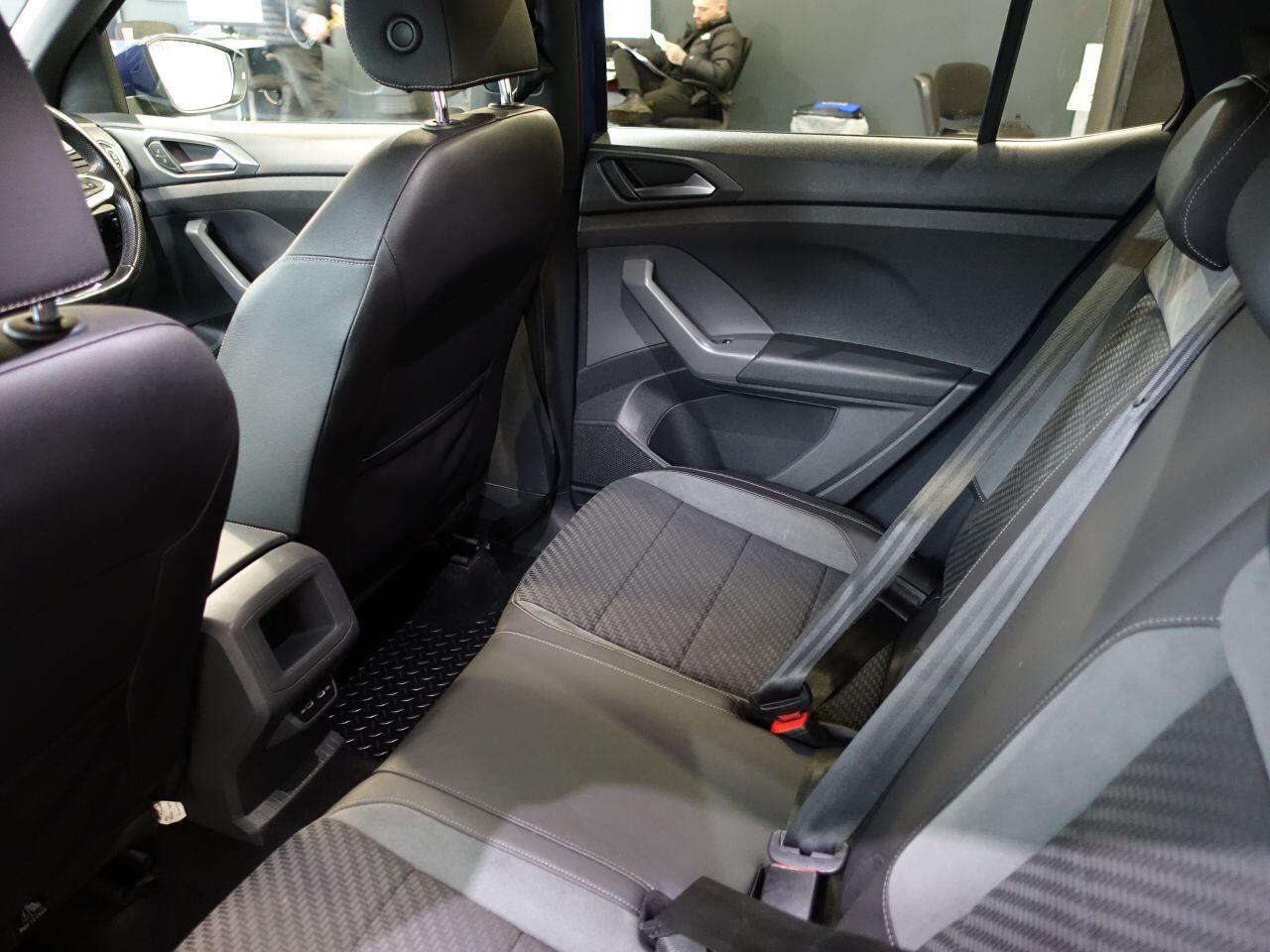 Volkswagen T-Cross - Image 17