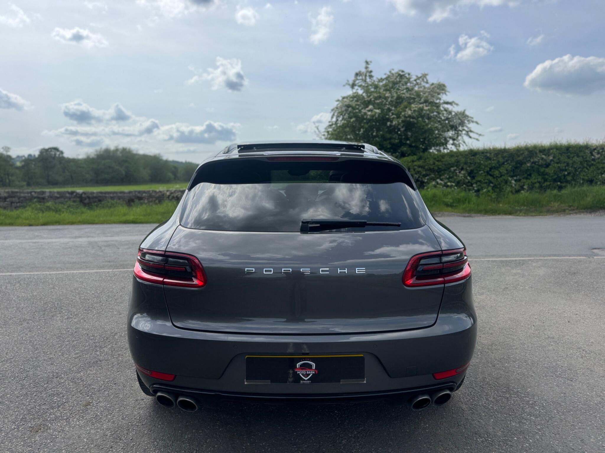 Porsche Macan - Image 15
