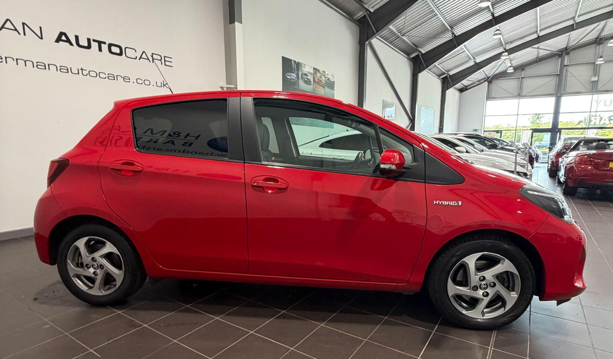 Toyota Yaris - Image 7