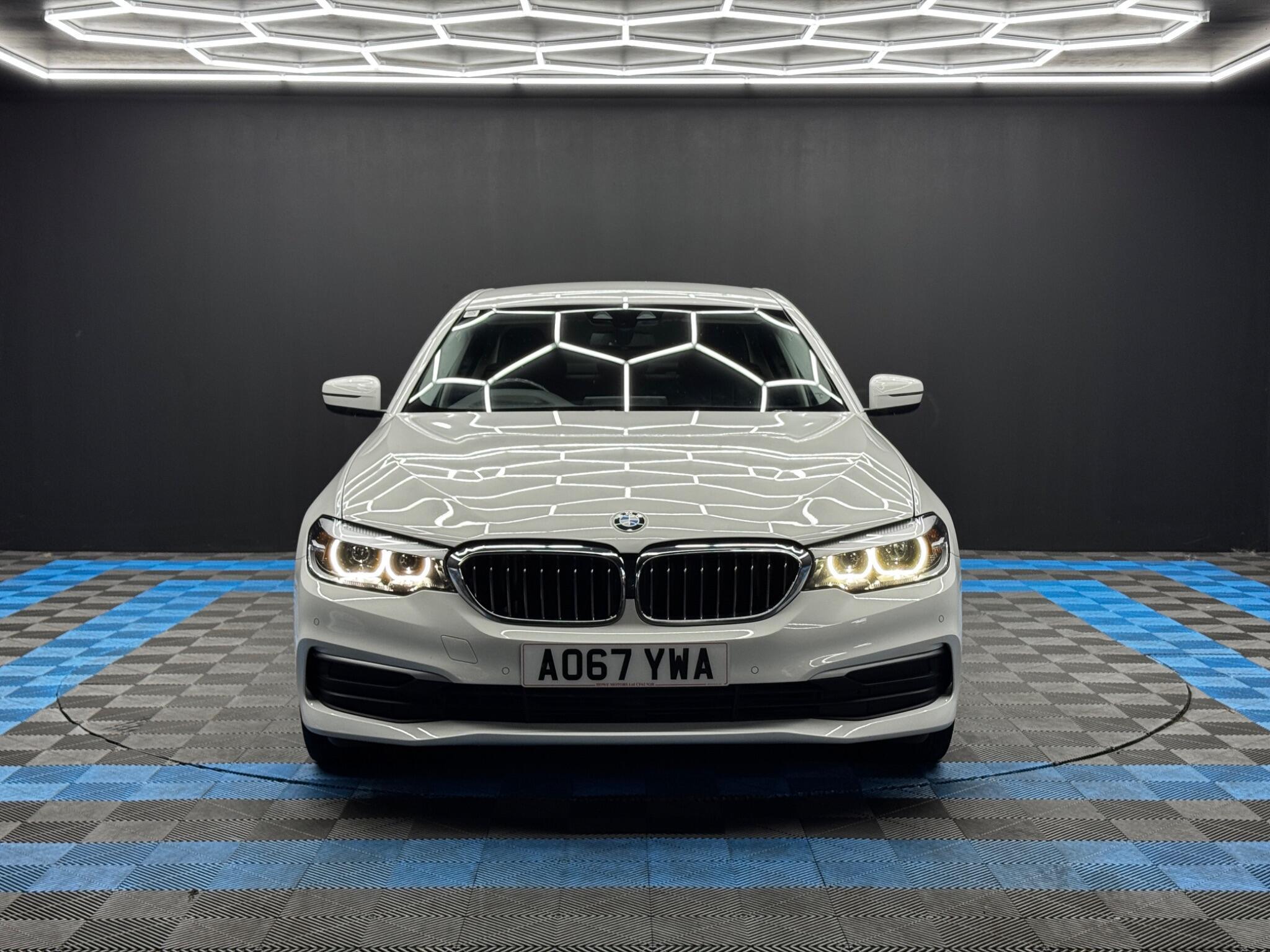 BMW 5 Series - Image 2