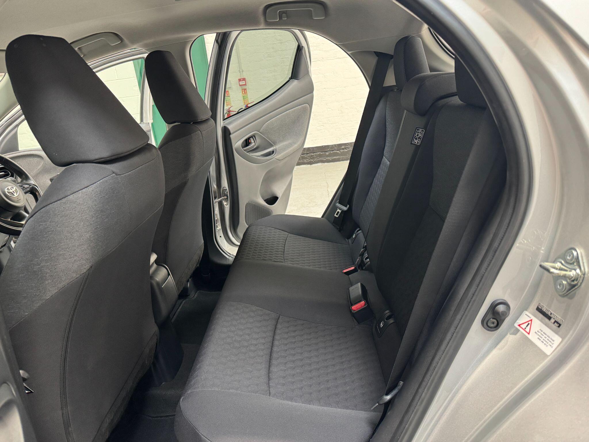 Toyota Yaris - Image 46