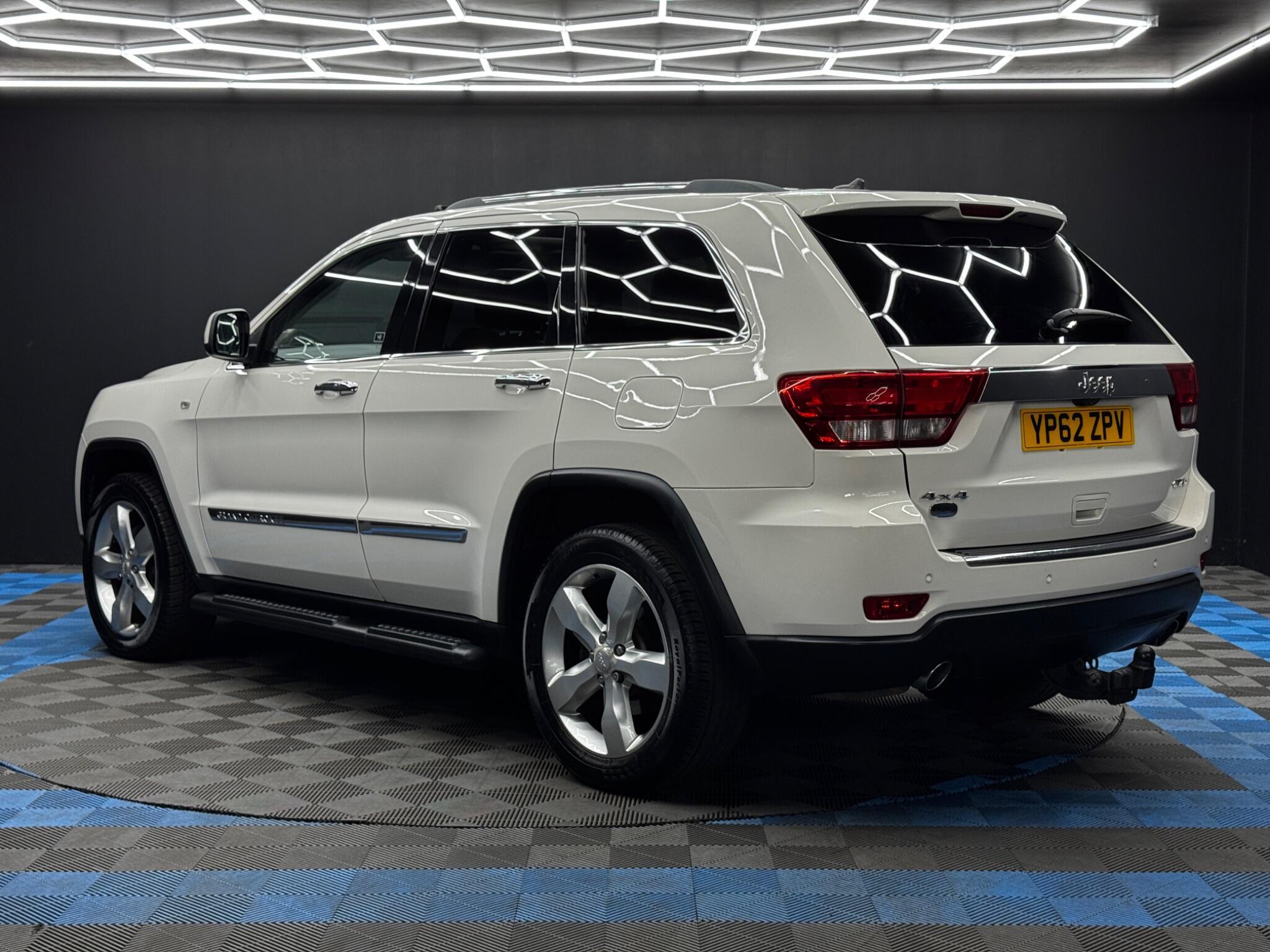 Jeep Grand Cherokee - Image 7