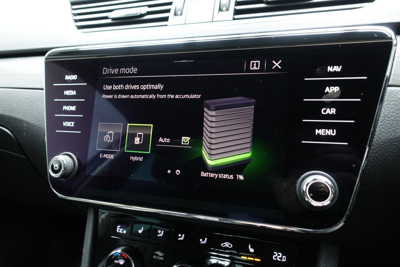 Skoda Superb - Image 44