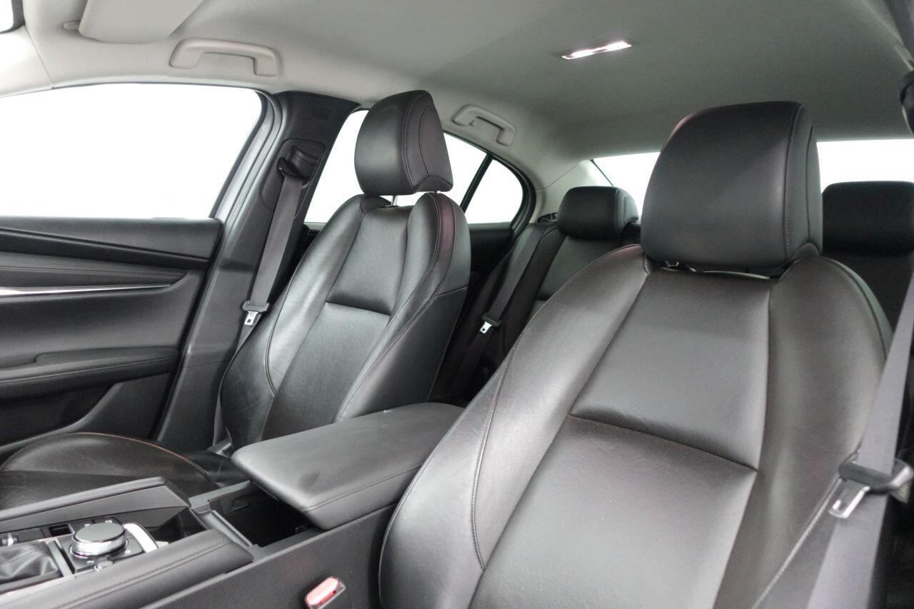 Mazda MAZDA3 - Image 12