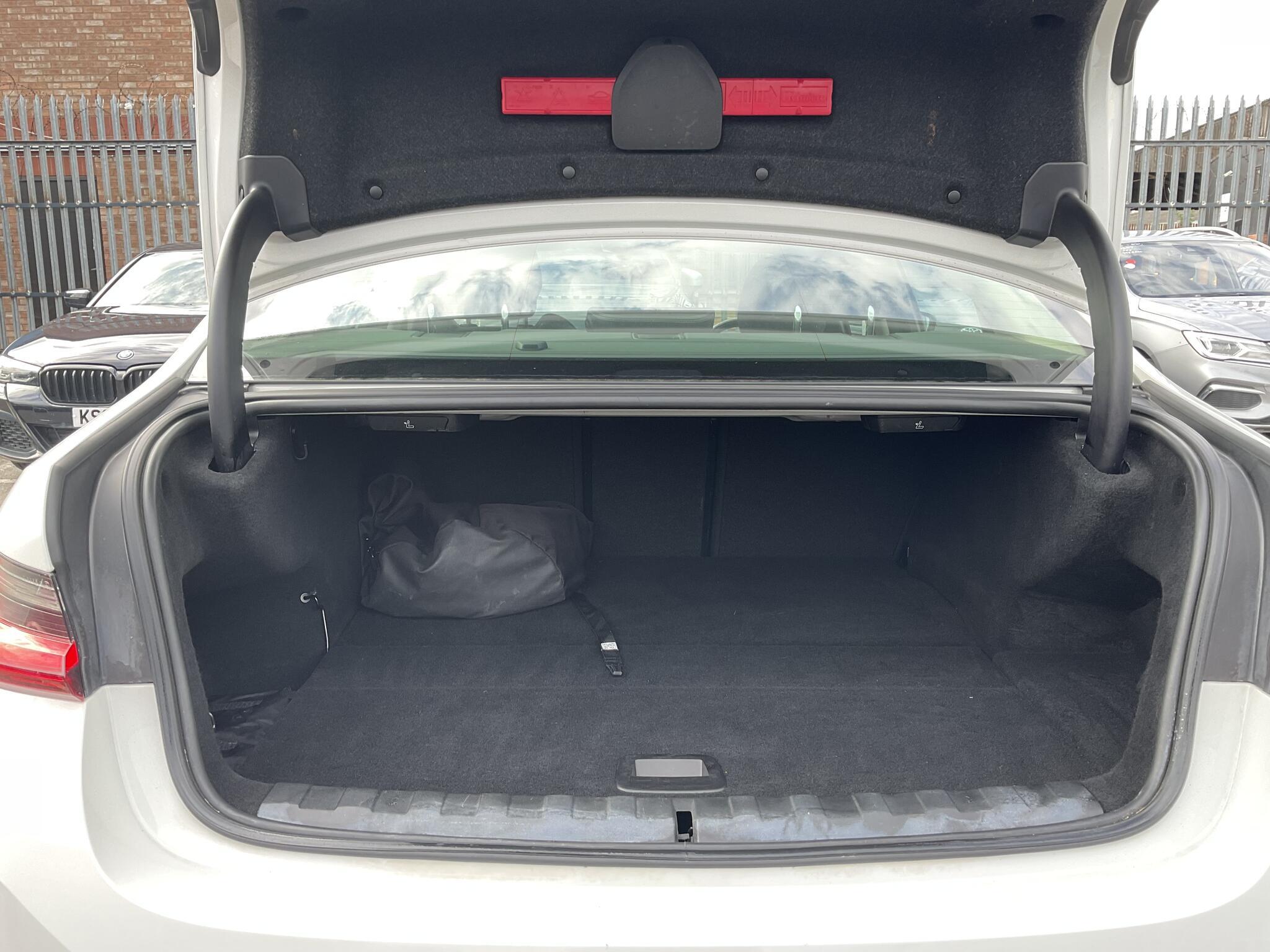 BMW 3 Series - Image 19