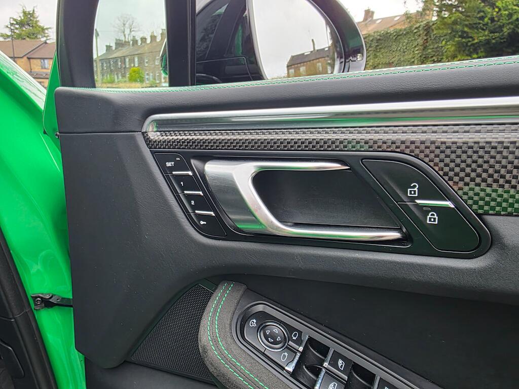 Porsche Macan - Image 34