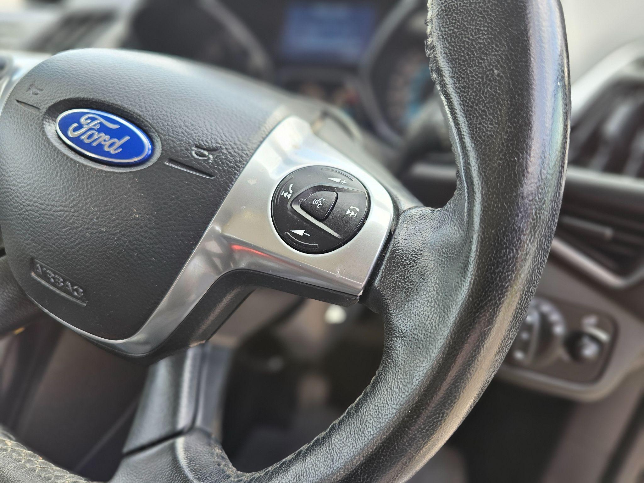 Ford Kuga - Image 23