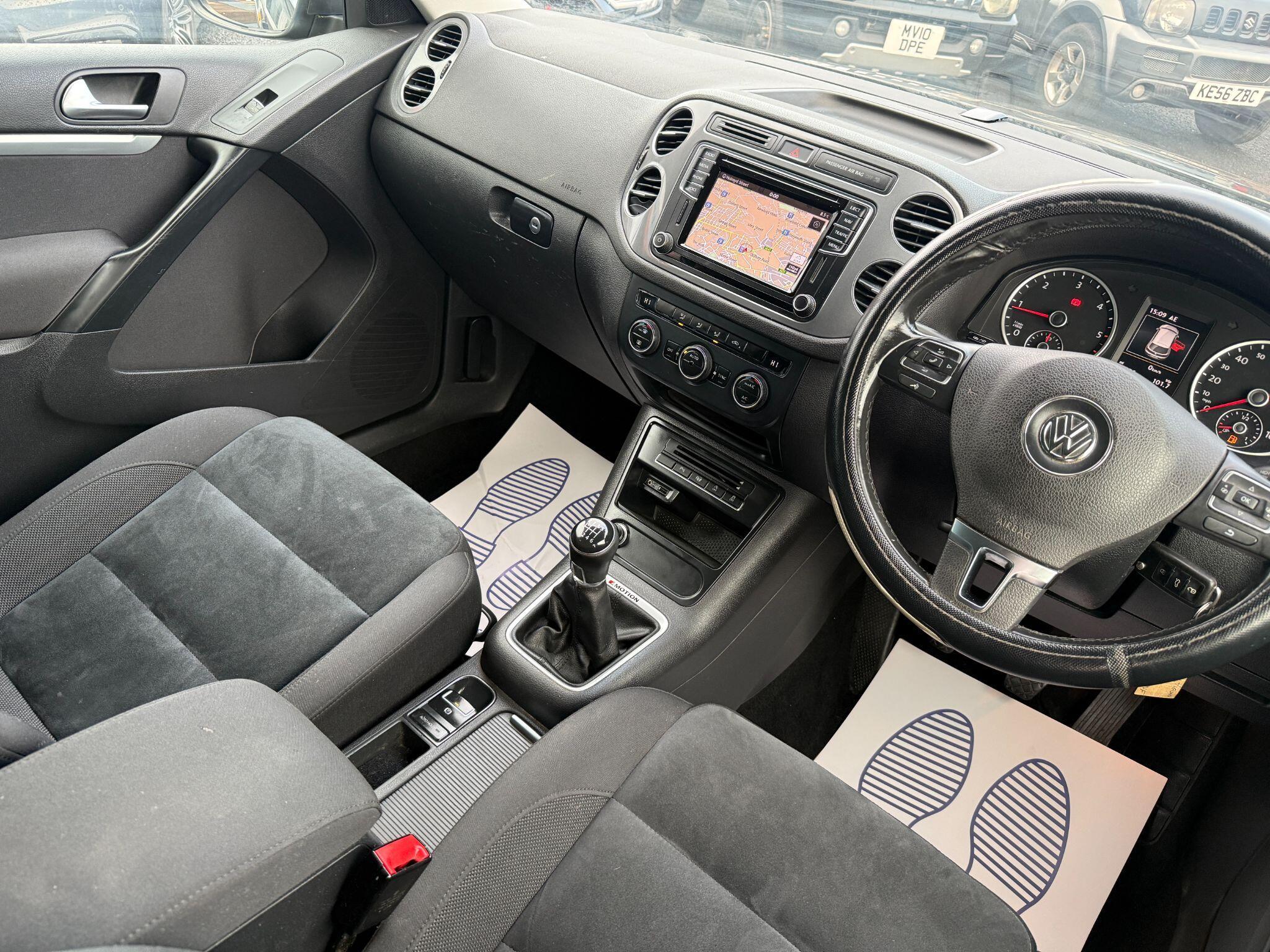 Volkswagen Tiguan - Image 46