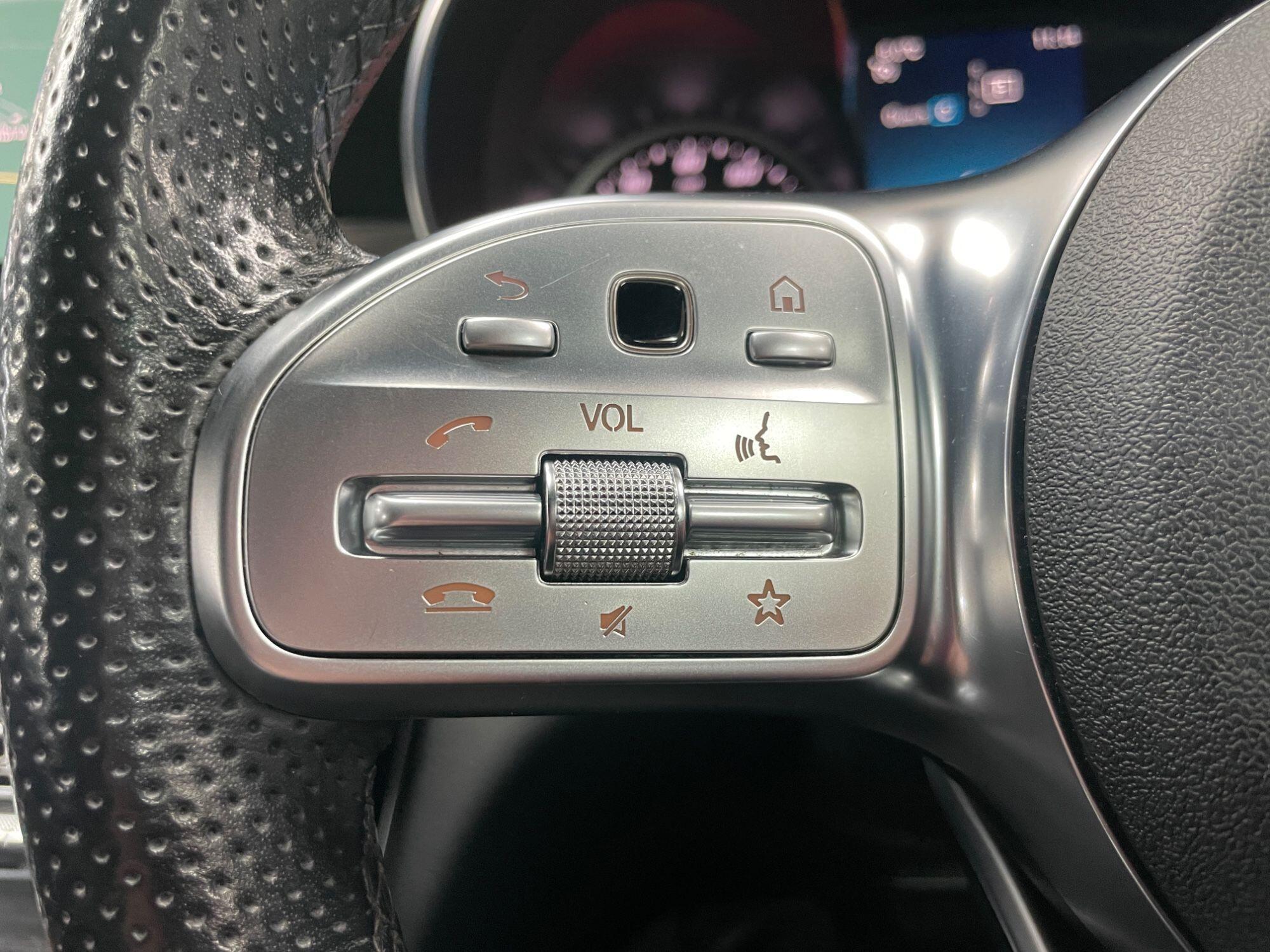 Mercedes C-Class - Image 35