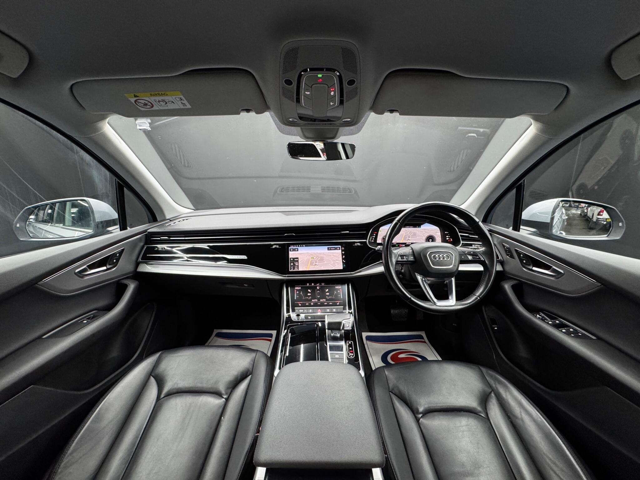 Audi Q7 - Image 18