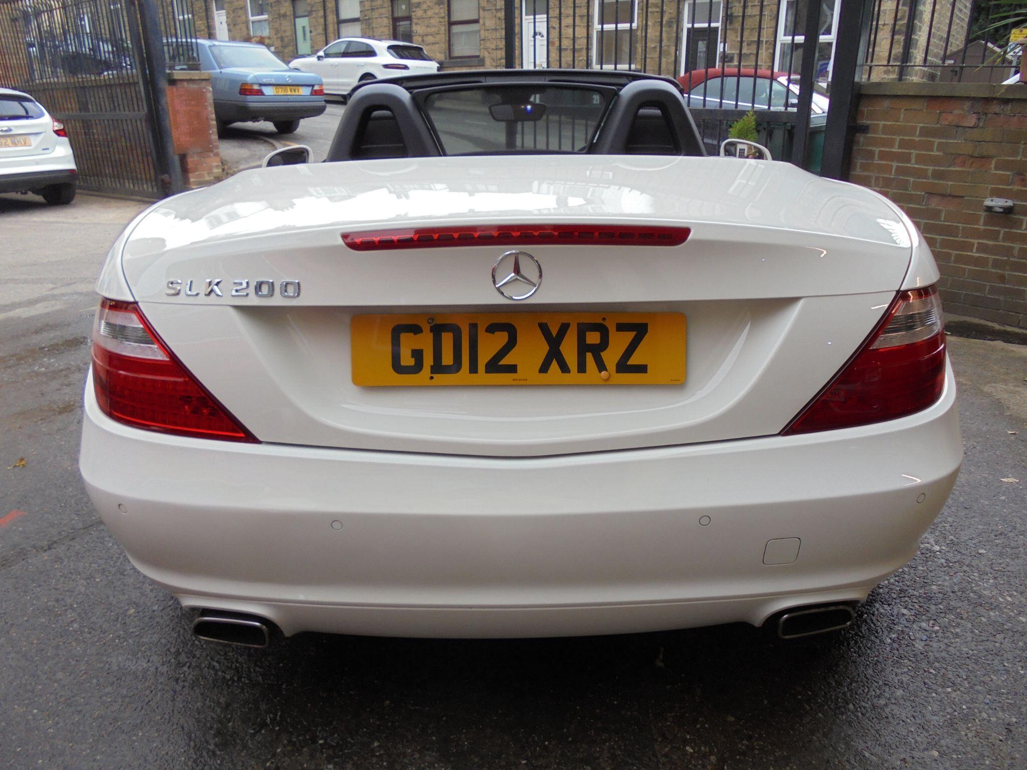 Mercedes SLK - Image 9