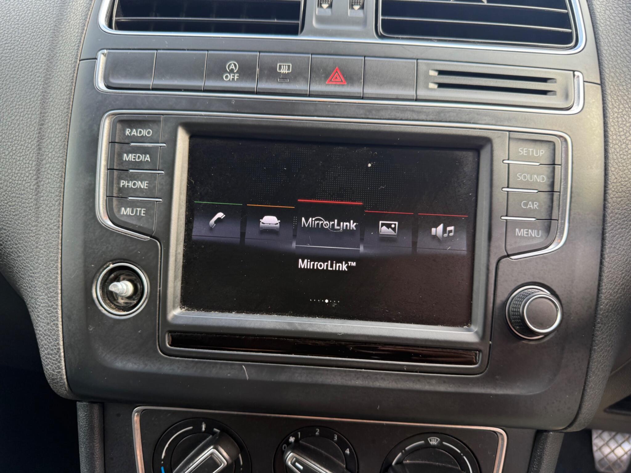 Volkswagen Polo - Image 9