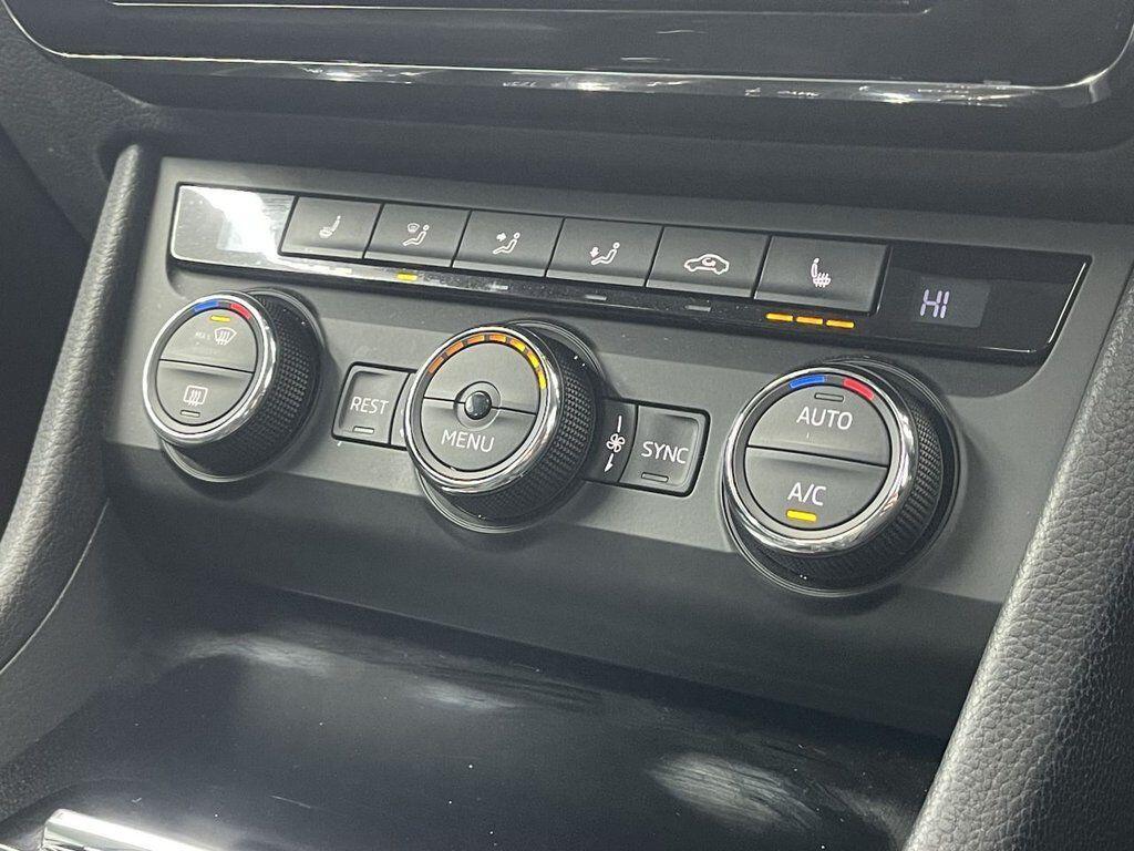 Skoda Superb - Image 34