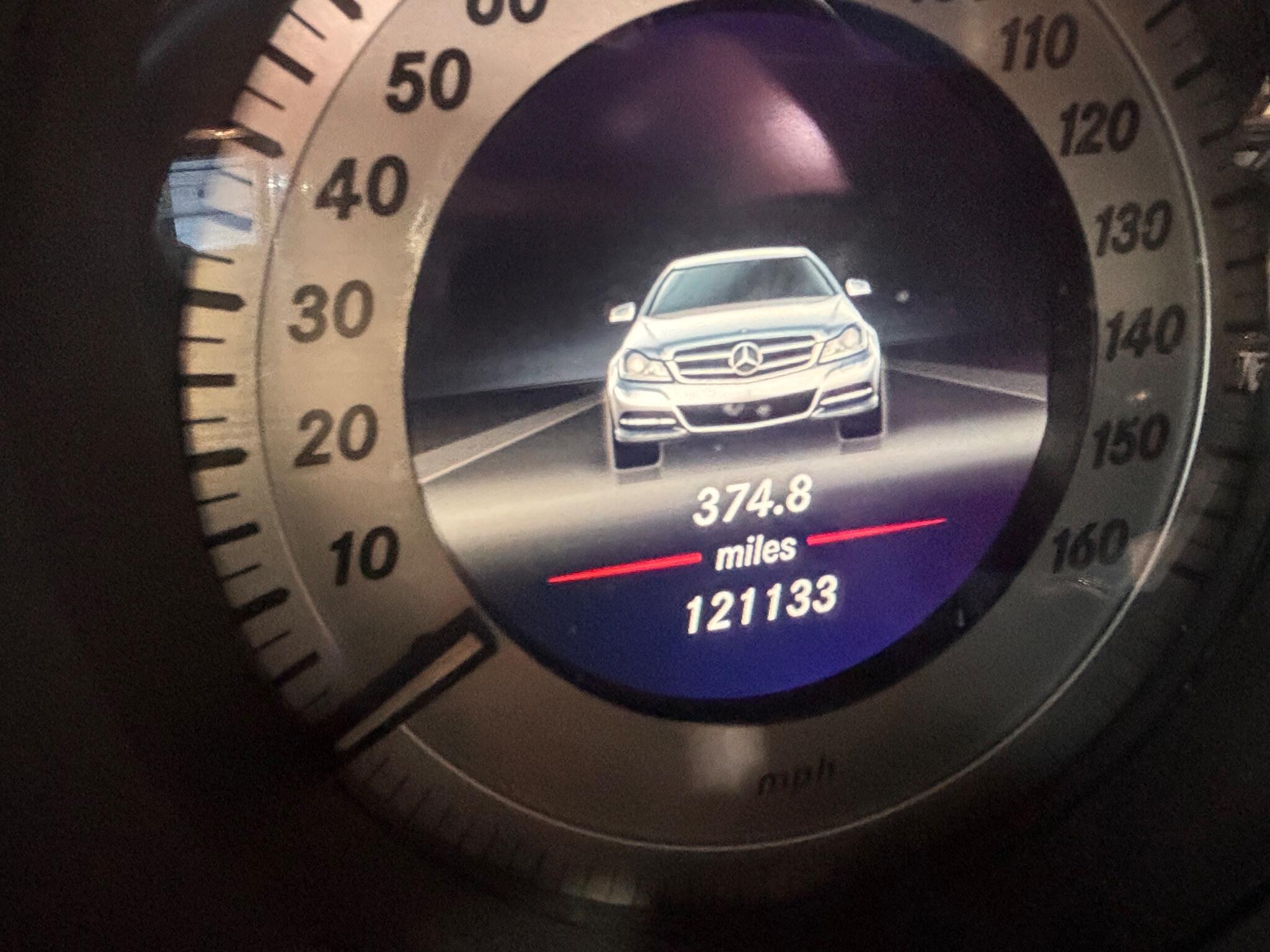 Mercedes C Class - Image 32